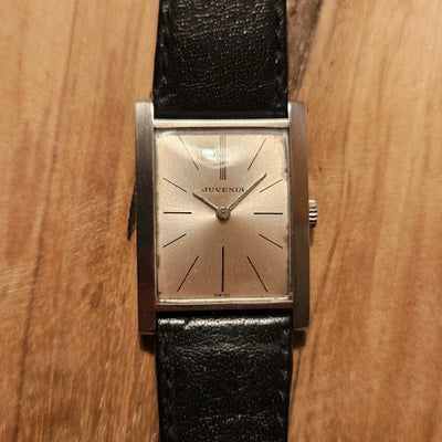 Juvenia Tank Champagne Dial Mécanique 23.5 x 32mm
