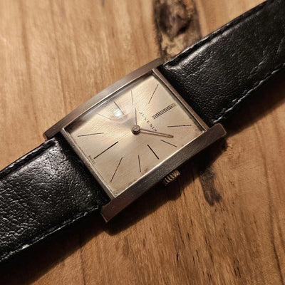 Juvenia Tank Champagne Dial Mécanique 23.5 x 32mm